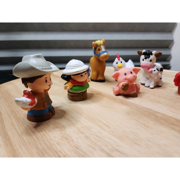 Fisher-Price Little People Lot of 9 – Animals & Farmers, Farm/Zoo Figures - Picture 3 of 9